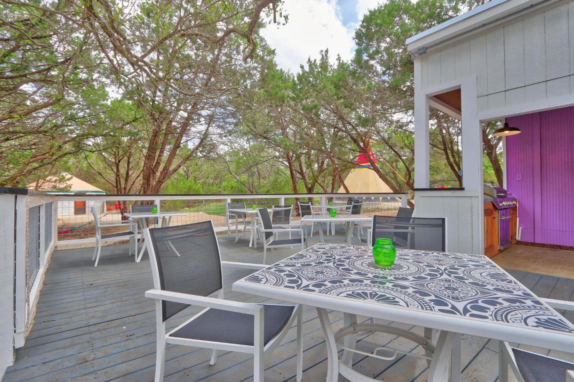 The Driftwoods - Pink Container House Villa Bagian luar foto